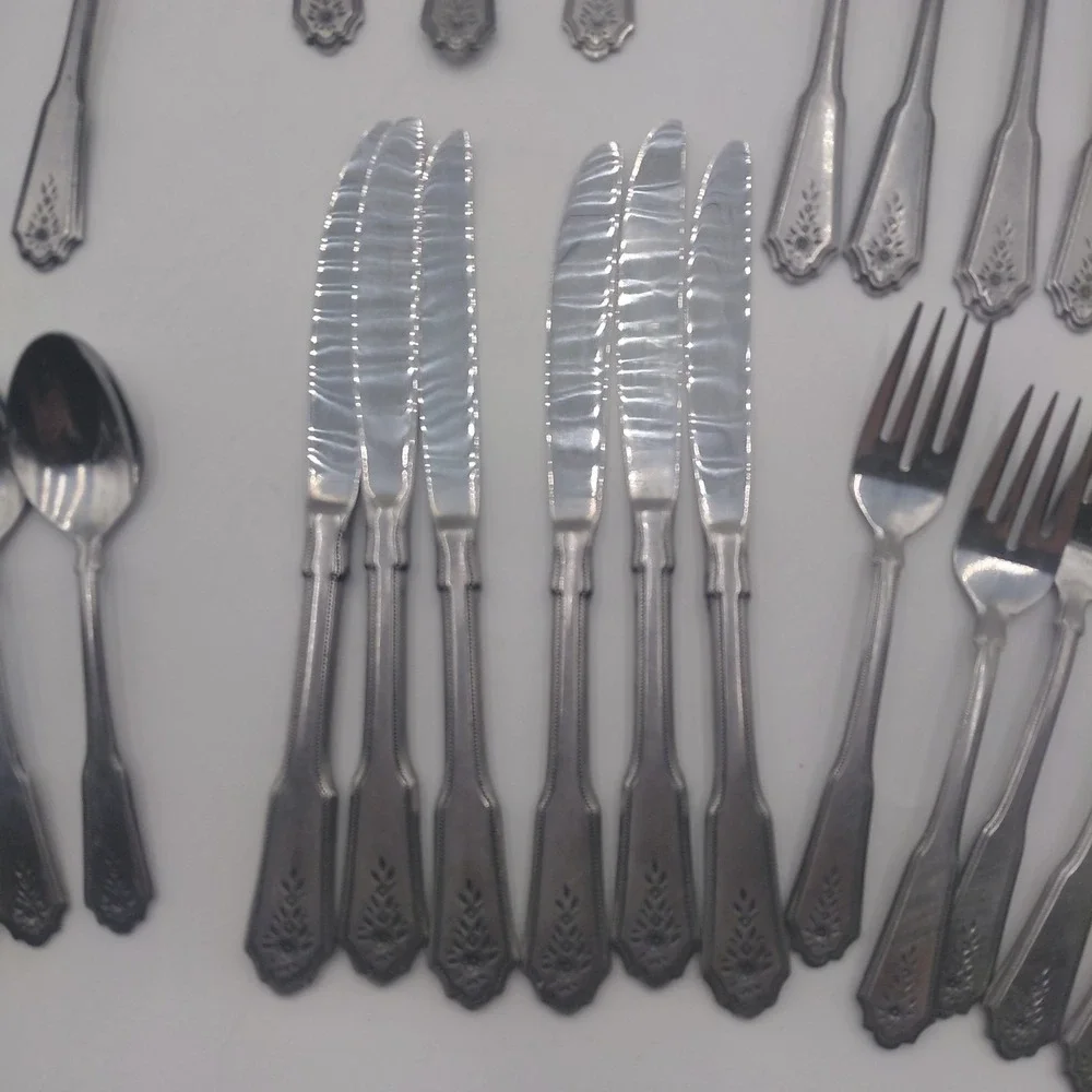 Vtg BRENTWOOD Rogers Co Matte Stainless Korea Flatware Service For 6 Floral